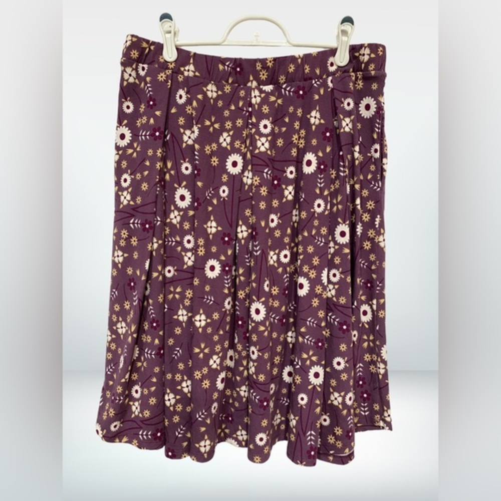 LuLaRoe Madison Pleated Skirt With‎ Pockets Purple Floral Print Size XL.